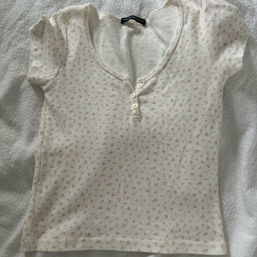 Brandy Melville Tee One Size
